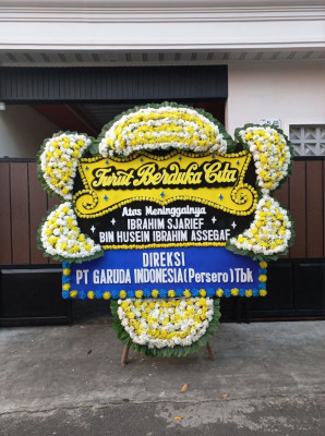 Papan Bunga Duka di Tanah Hitam